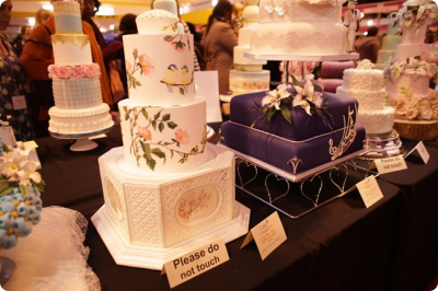torta3_rado-krisztina-aranyermes-tortaja8e2215e3-57a8-4cc6-9e86-b19d5a358e8f650x433.jpg
